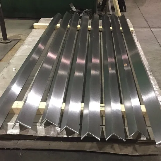 Factory Price Hot Rolled 90 Degree 125X100 50mm 6 mm Equal or Unequal A36 Iron Galvanized Ms Low Carbon Stainless Steel Slotted Perforated L C Shape Angle Bar 